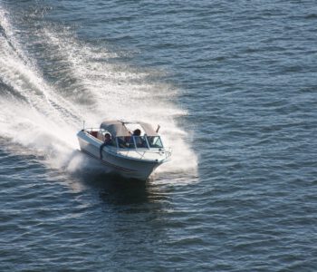 speedboat-271768_1920
